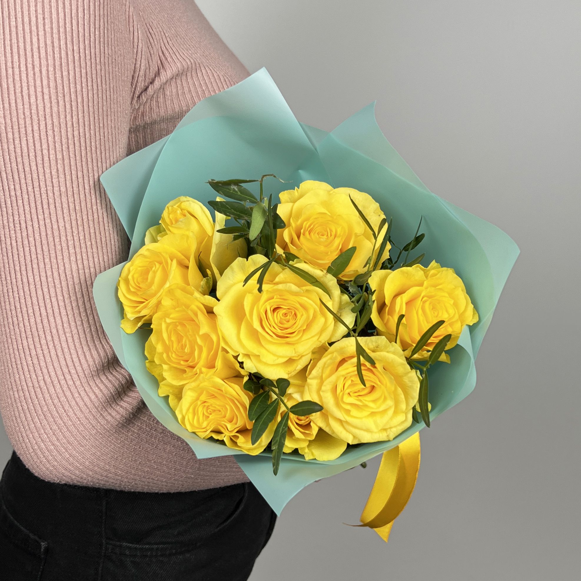 9 yellow roses