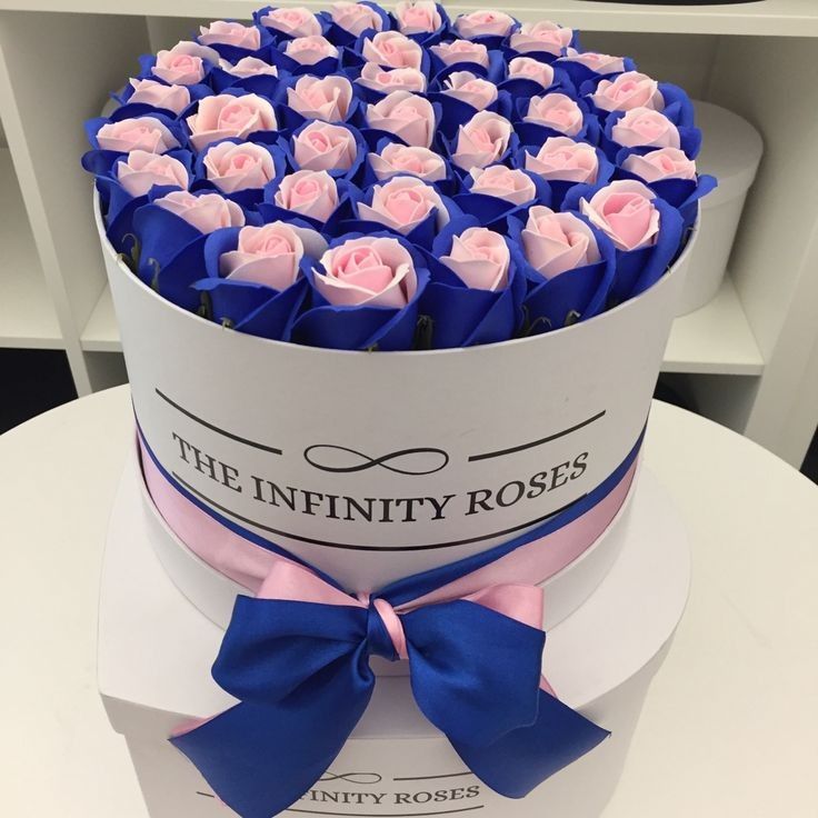 Festive flower box 🎉