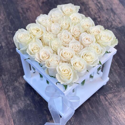 Loft Vase and 25 roses ️