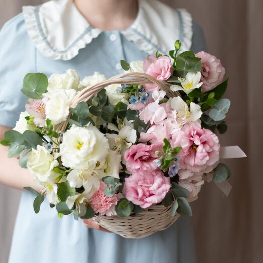 A magnificent premium basket of delicate flowers without roses "like a cloud"