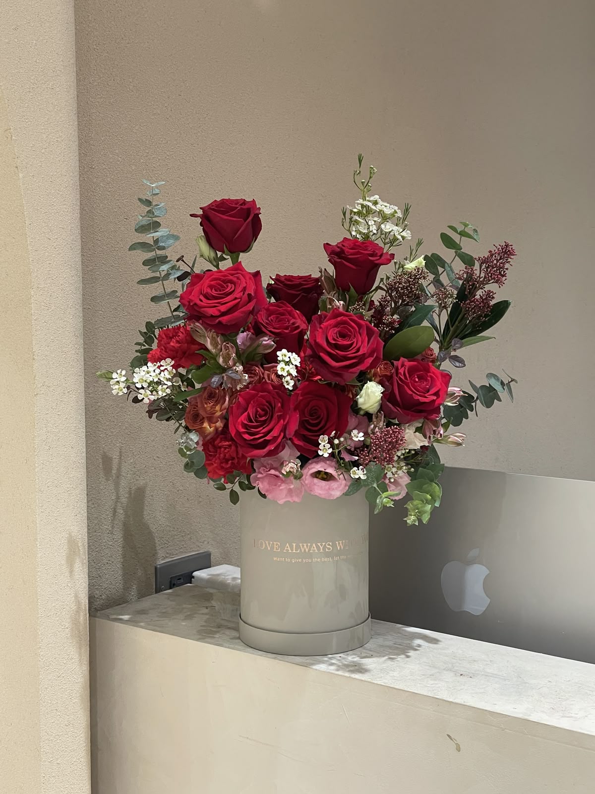 Fresh boxed bouquet 🌿