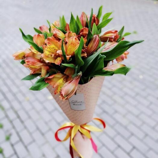 5 альстромерии