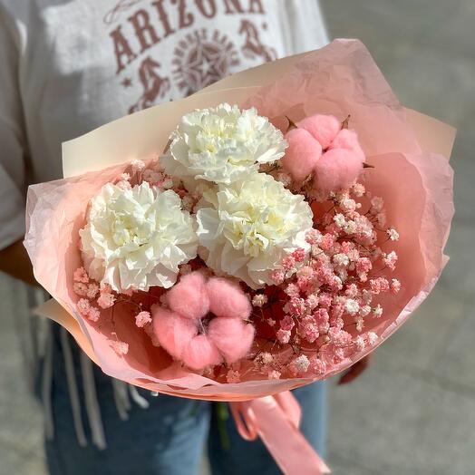 Gentle morning 🌸 Bouquet of lace diantus, pink gypsophila and fluffy cotton