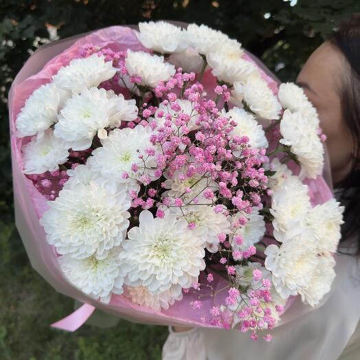 Bouquet "Pink Cloud" from bush chrysanthemums and gypsophiles