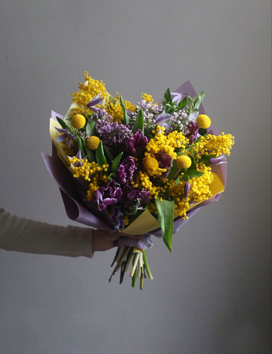 Cozy mono bouquet 🌺