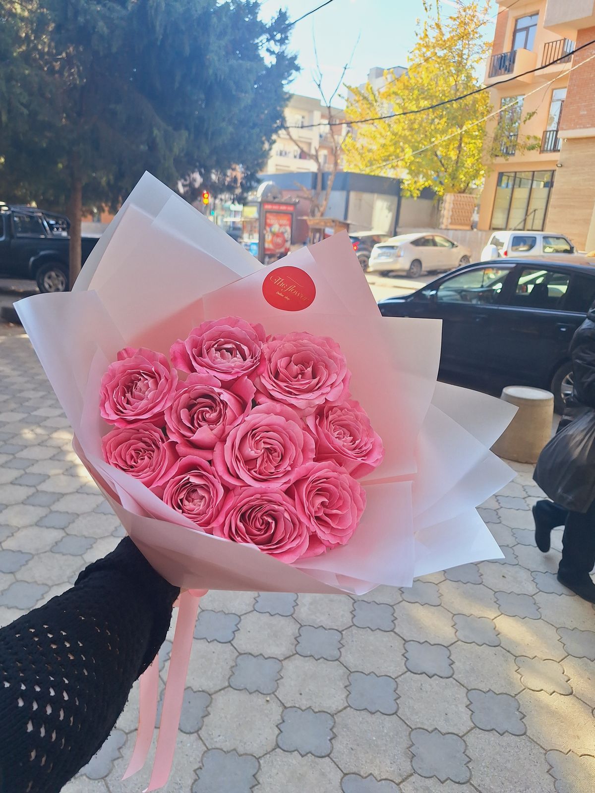 9 pink roses