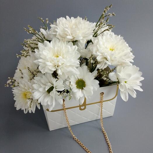 Композиция "Белые цветы" девушке