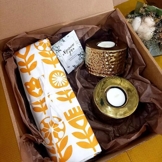 Набор Графика с дорожкой на стол и свечами