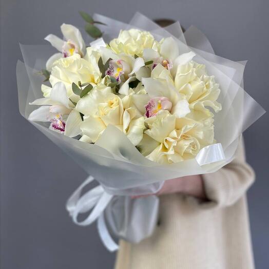 Bouquet with a white French rose and white orchid