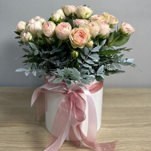 Цветы в коробке «Кэти»