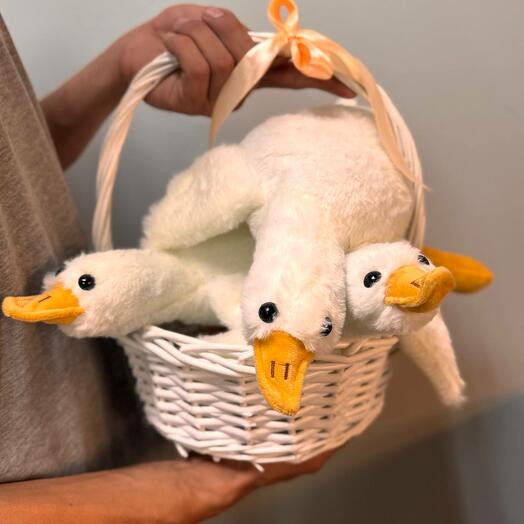 Geese in a basket 3 pcs