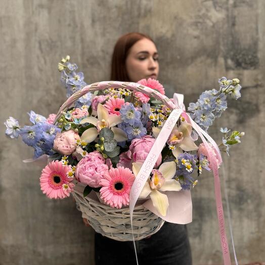 Author's bouquet in a basket with peonies and orchids "Empress of the Garden"