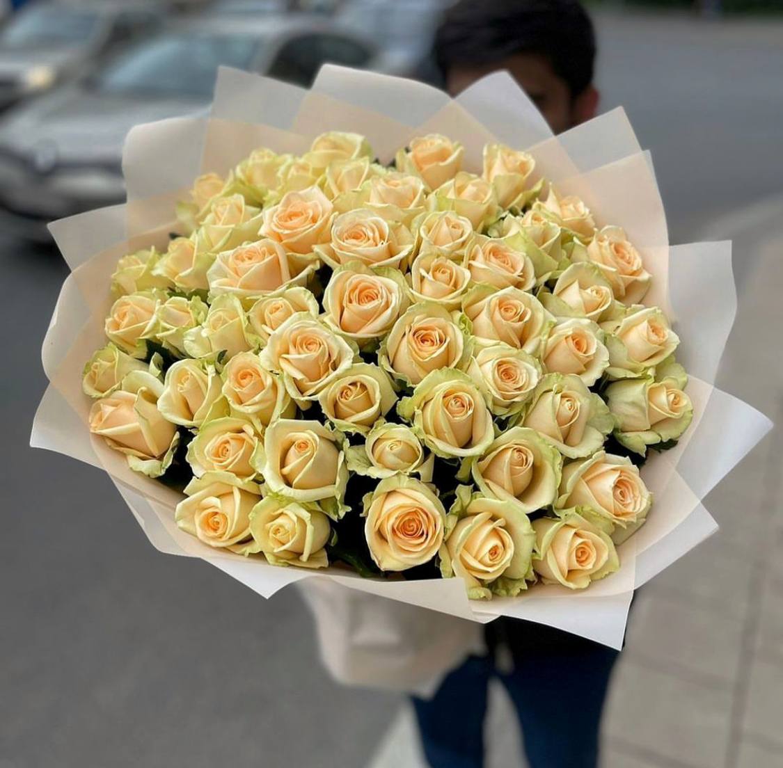 51 cream roses