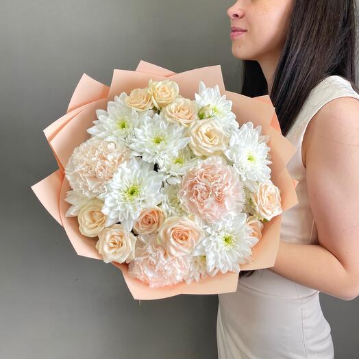 Promotion of a day with a discount of 30%🎁 peach bouquet with a bush rose and chrysanthemum with delivery in Moscow