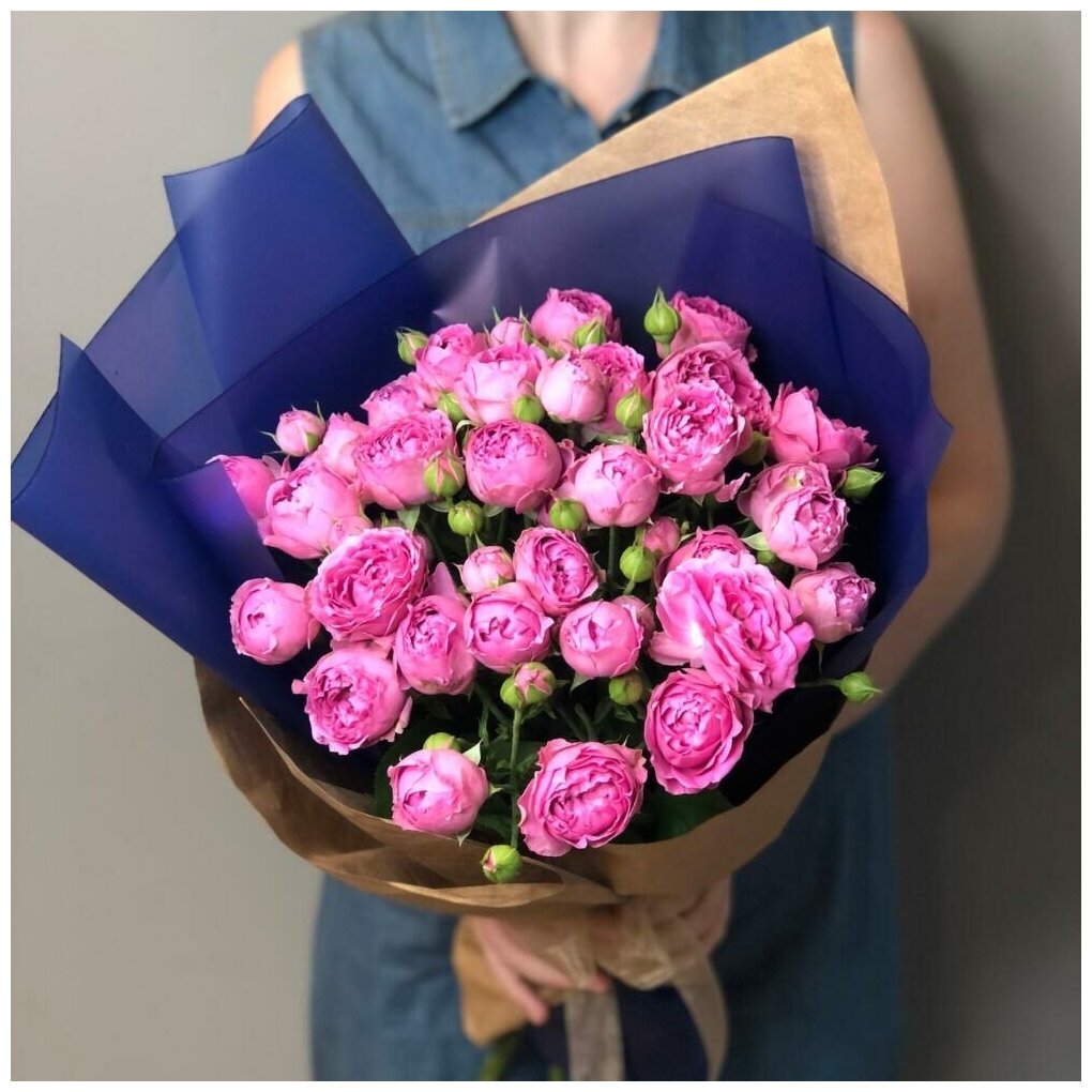 7 кустовых роз