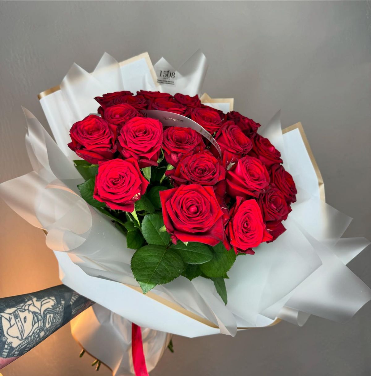 21 red roses