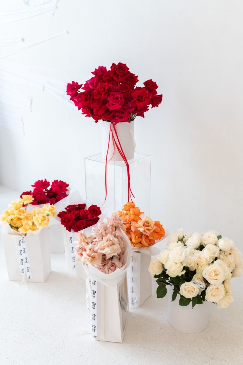 Romantic mono bouquet 💐