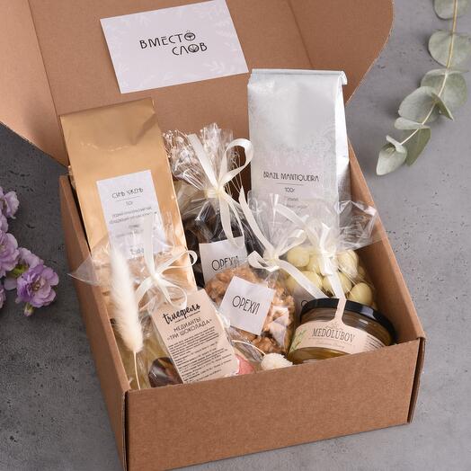 Вместо слов «Классика М»