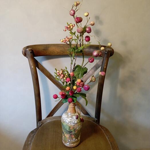 Composition with artificial berries