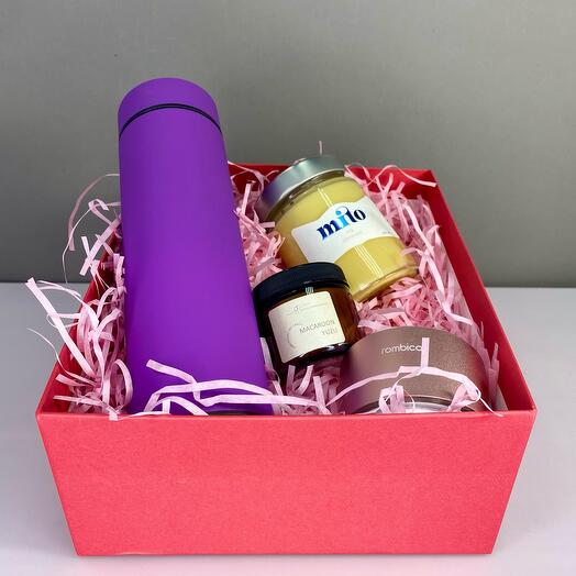 Подарочный набор с колонкой на 8 марта