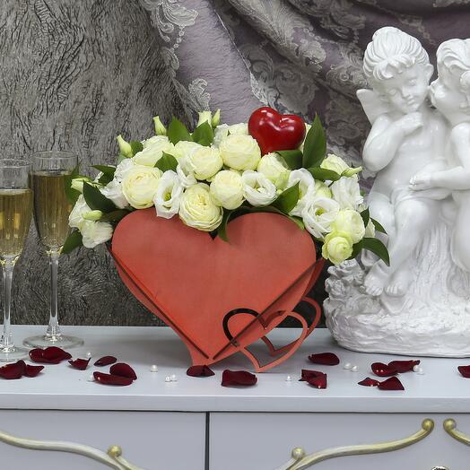 Box with bush peonical roses and eastoma "la Moore Tuzhur"