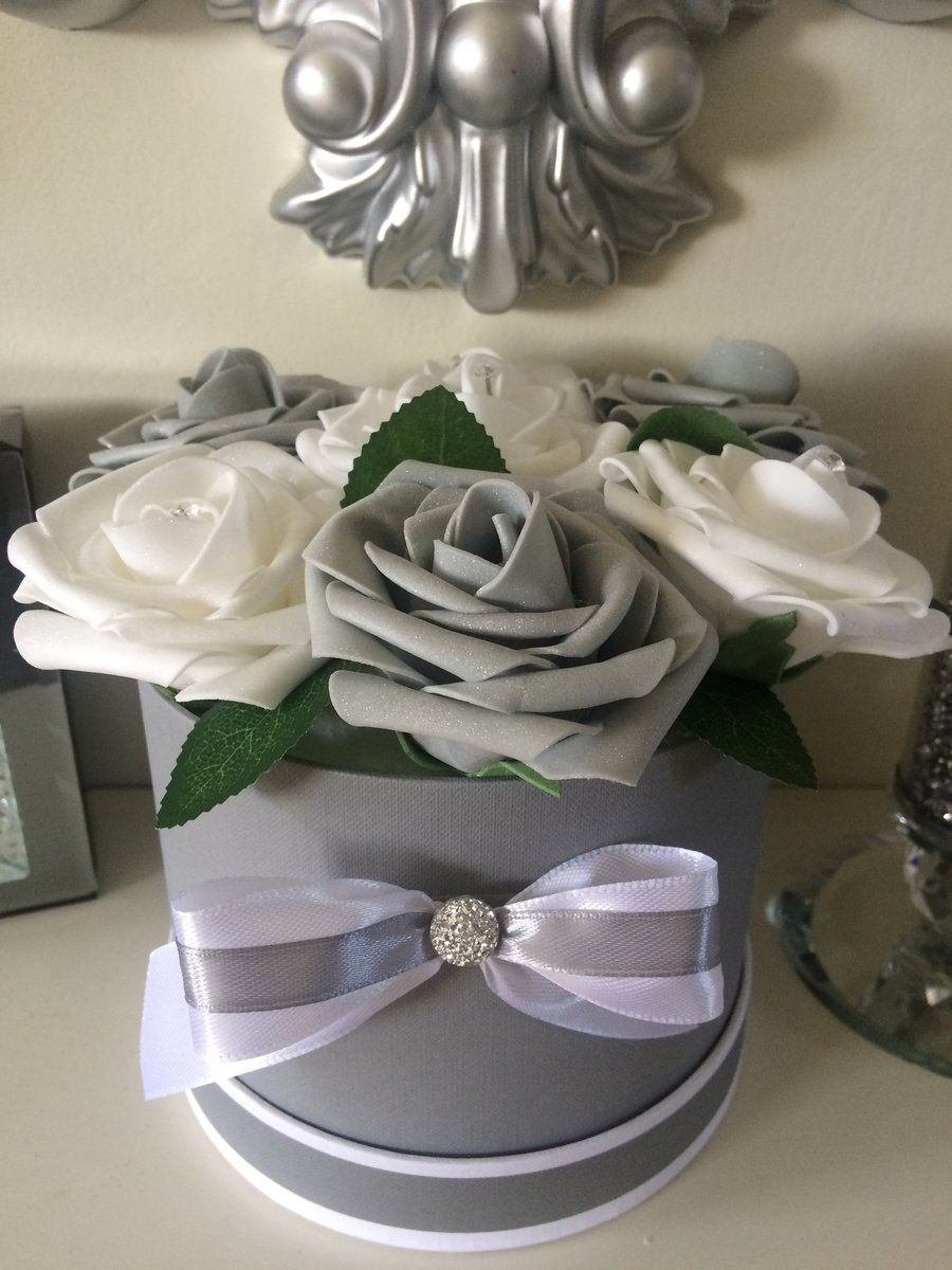 Свежий букет в коробке 🌿