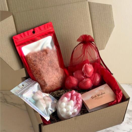 Women's gift set for March 8 spa