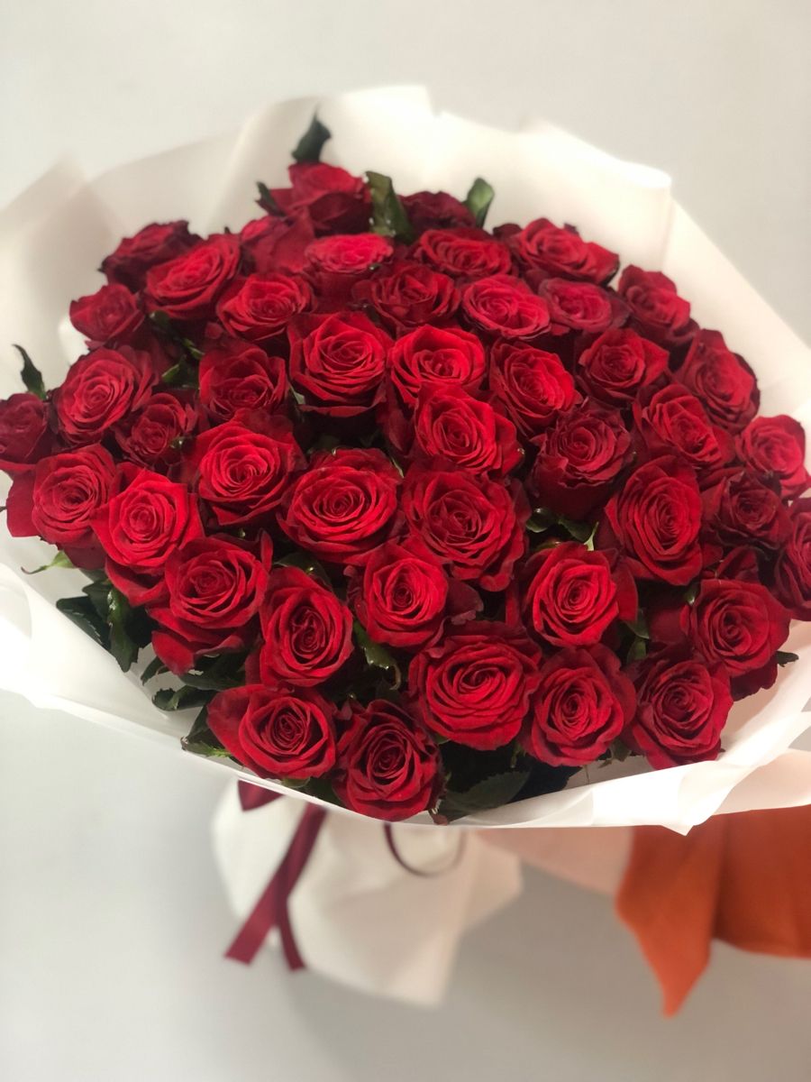 21 red roses