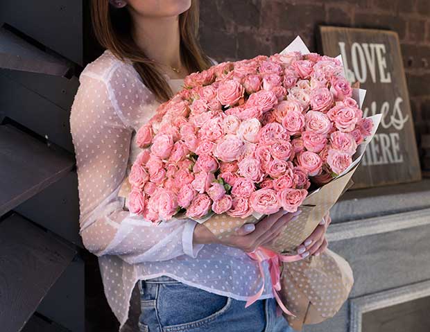 51 пионовидная роз