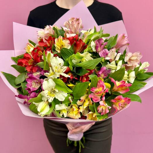 Букет из 15 альстромерий