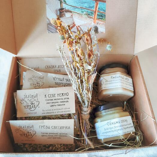 Подарочный бокс "Выздоравливай" С противопростудными мёдом и травяными сборами
