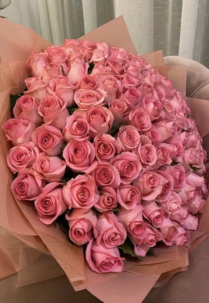 25 розовых роз 50 см королевских 👑