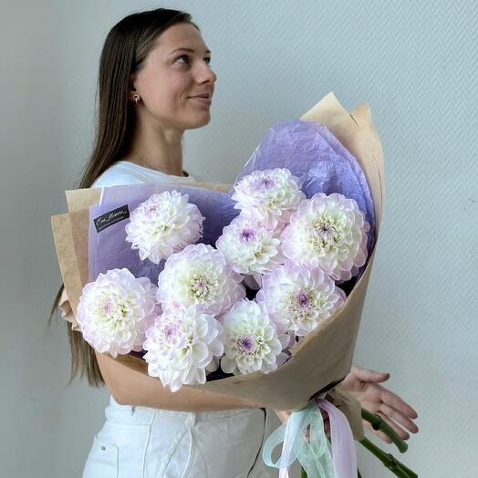 9 dahlia 💜 stylish mono bouquet