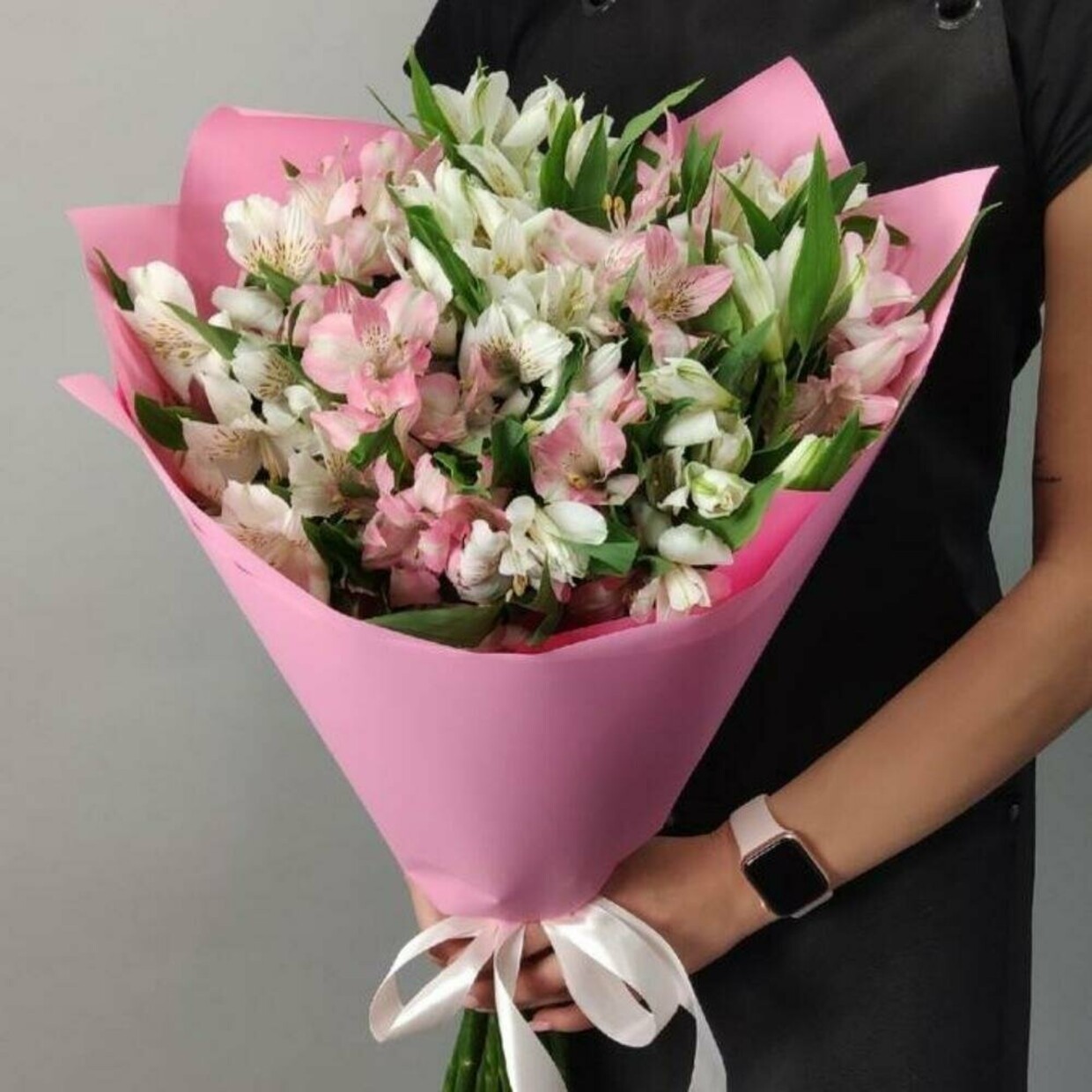 15 альстромерии