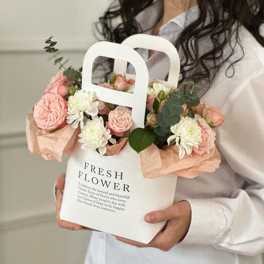 Сумочка с хризантемой и пион розой «Нежность»