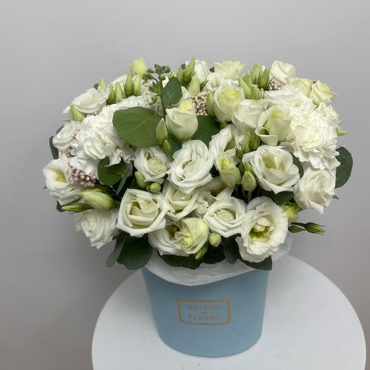 Composition with eastoma "Mon Amur"