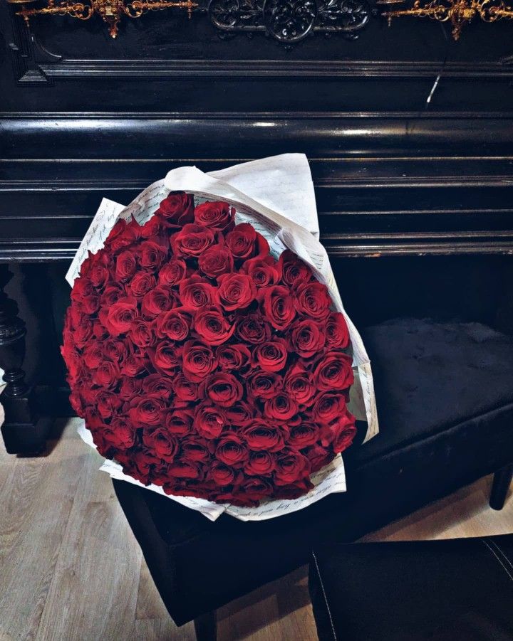 Bouquet of 101 roses with delivery 🌹