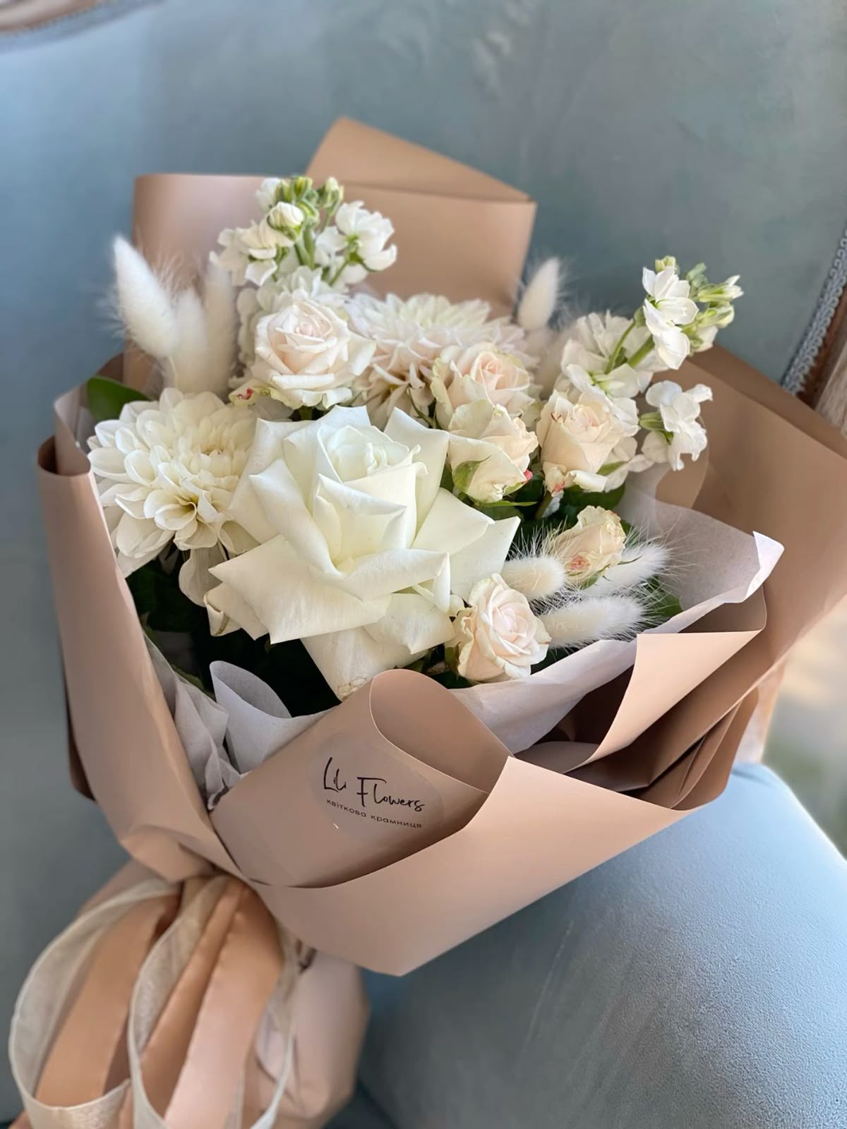 Элегантная цветочная композиция 💮