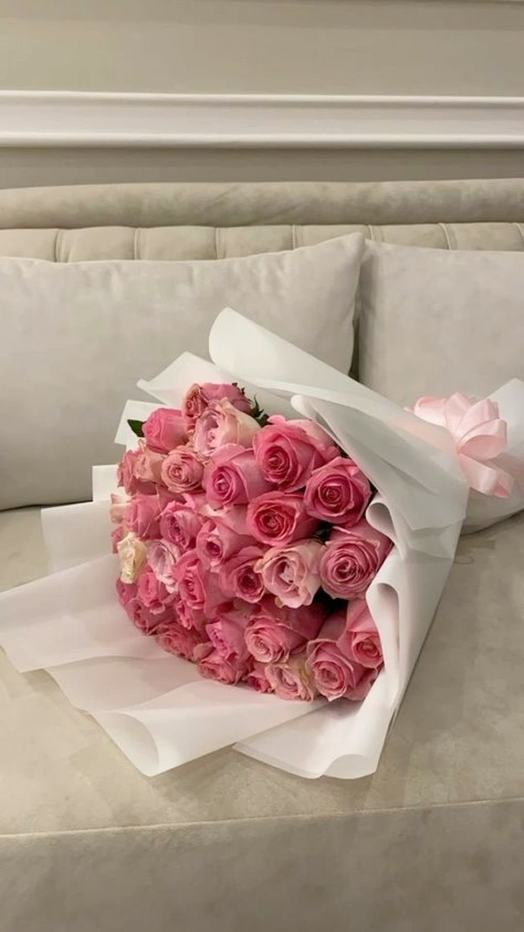 31 pink roses