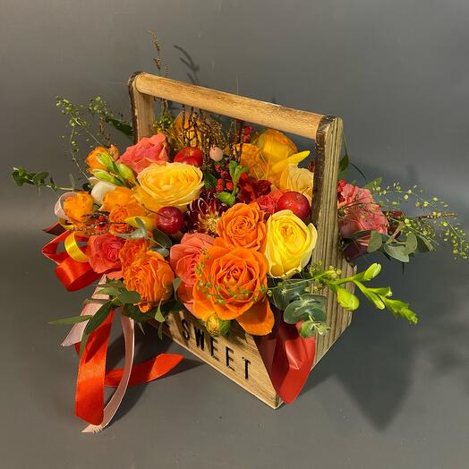 Box with flowers orange 🧡