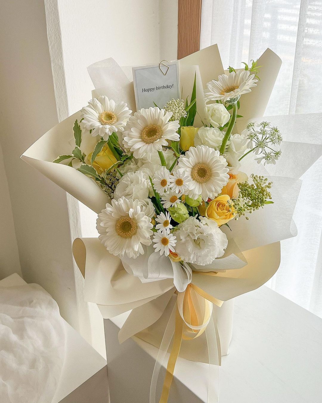 Luxurious floral composition 🌸