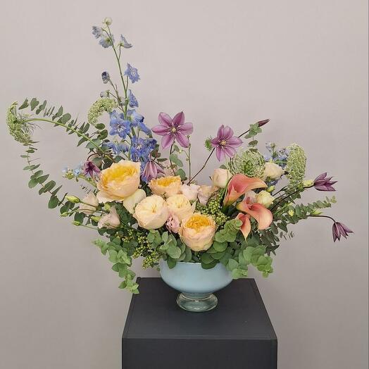 Композиция в вазе "Персик в аквамарине"