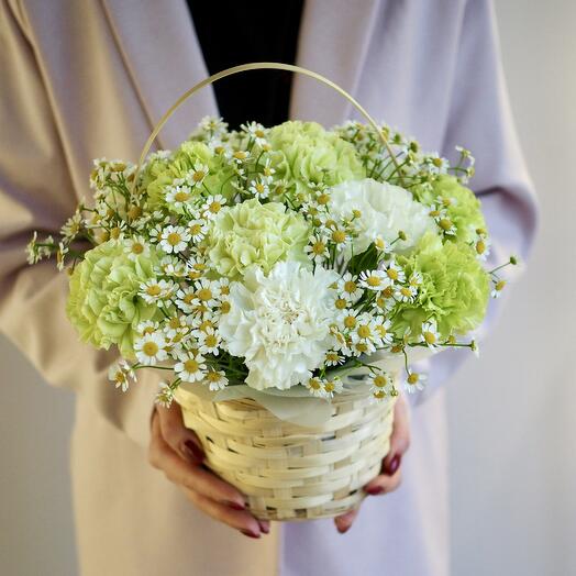 Meadow fantasy with cloves and chamomile