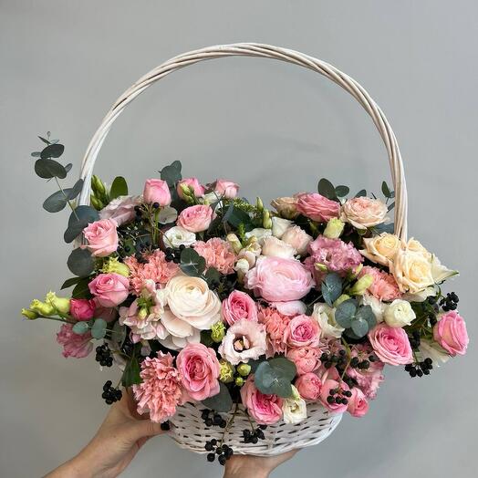 Корзина с цветами размер М