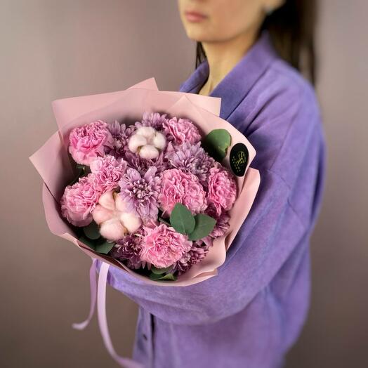 Author's bouquet with diatus and pink cotton. Bouquet 18 Scandi Flora