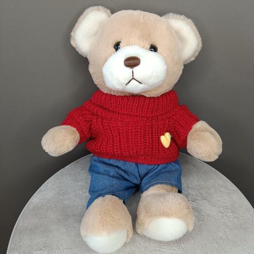 Мягкая игрушка медвежонок в красном свитере