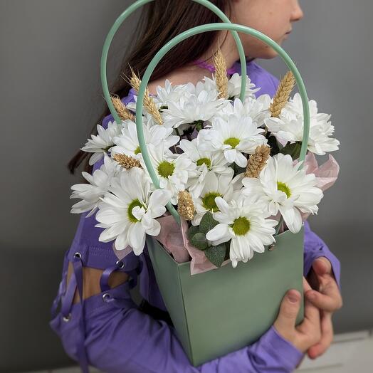 Chamomiles in the box