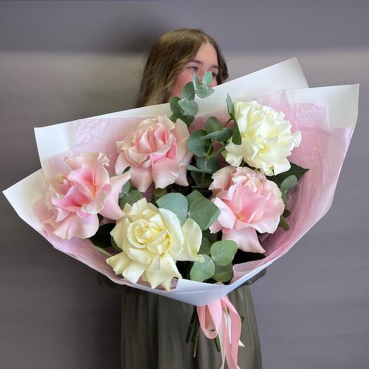 Direct pink bouquet of French roses with eucalyptus. Bouquet F147 Capital flowers