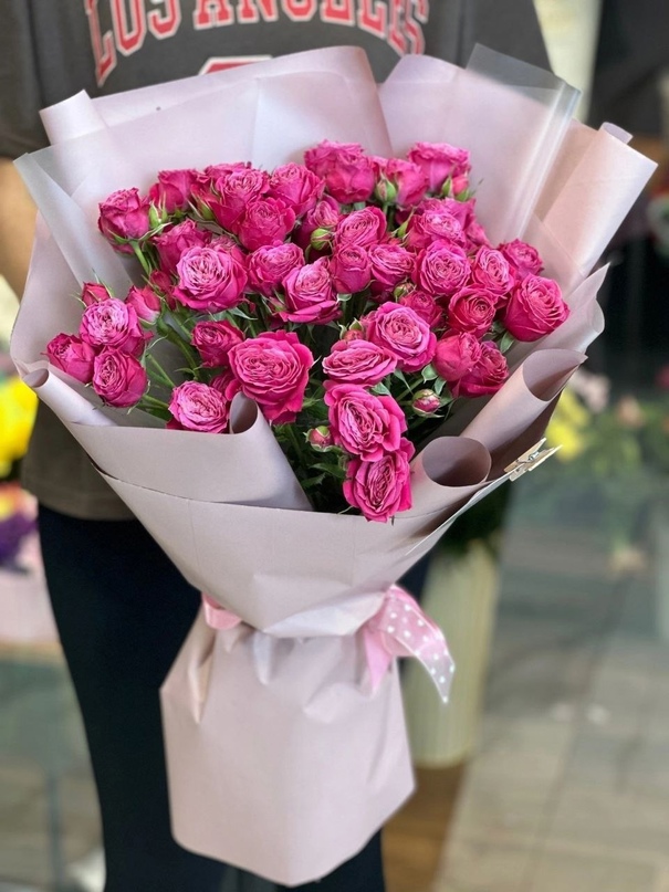 11 кустовых роз