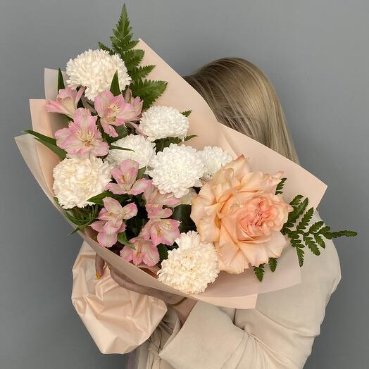 Авторский букет «Муза» с альстромерией, розой и диантусами